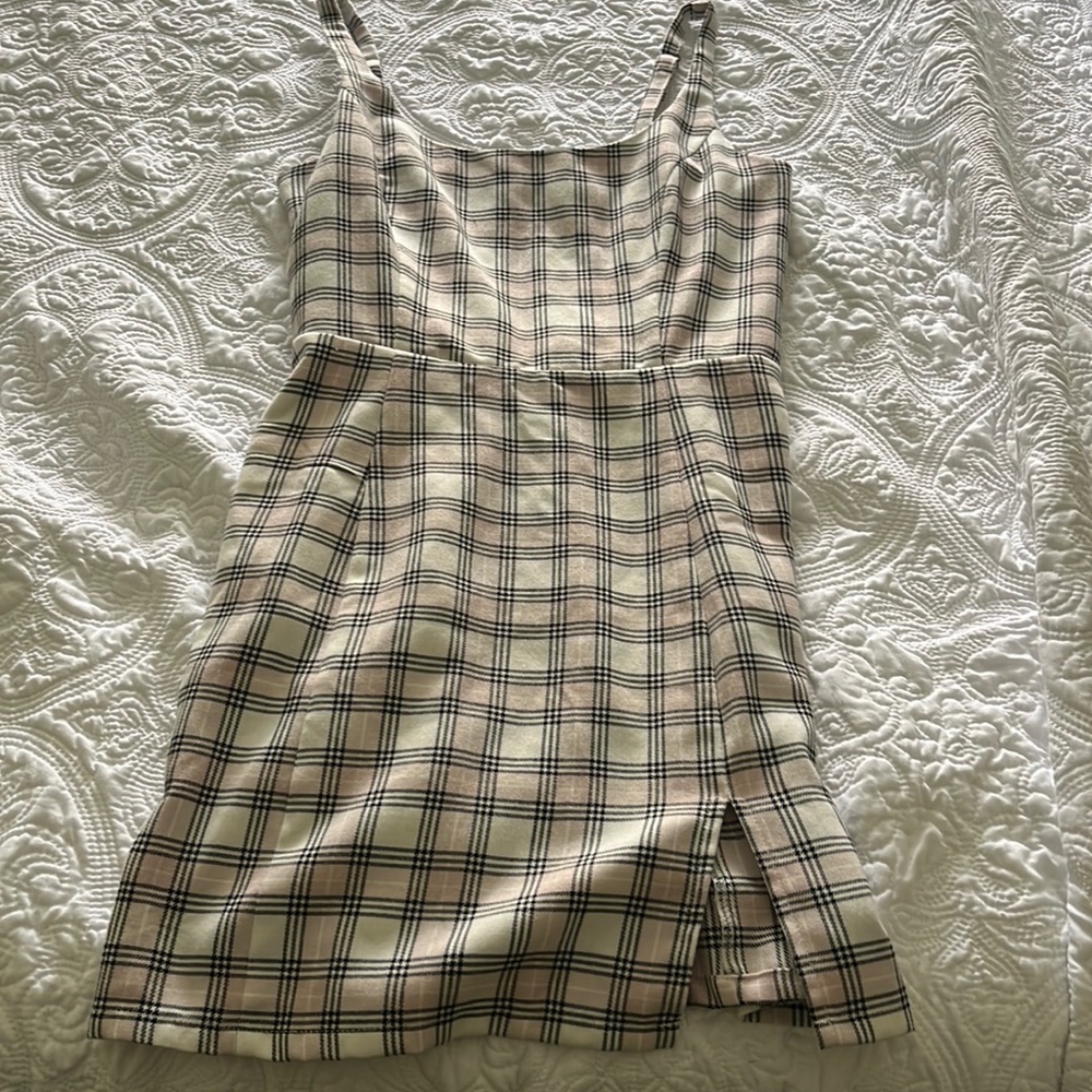 Aeropostale pink plaid dress